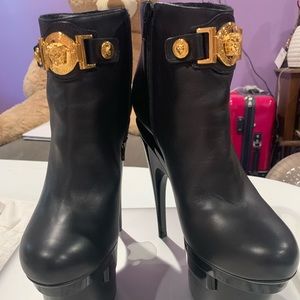 Sexy Versace boots